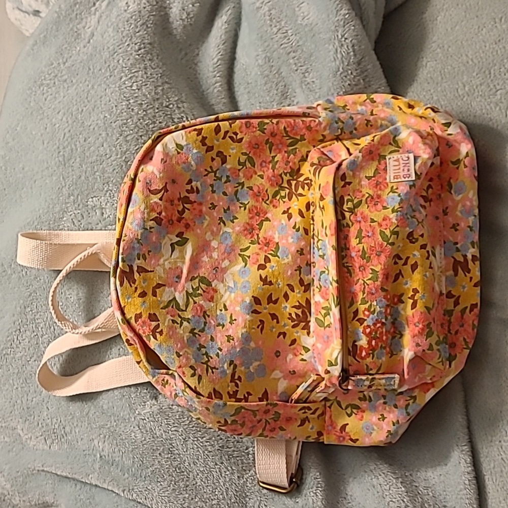 Billabong mini mama